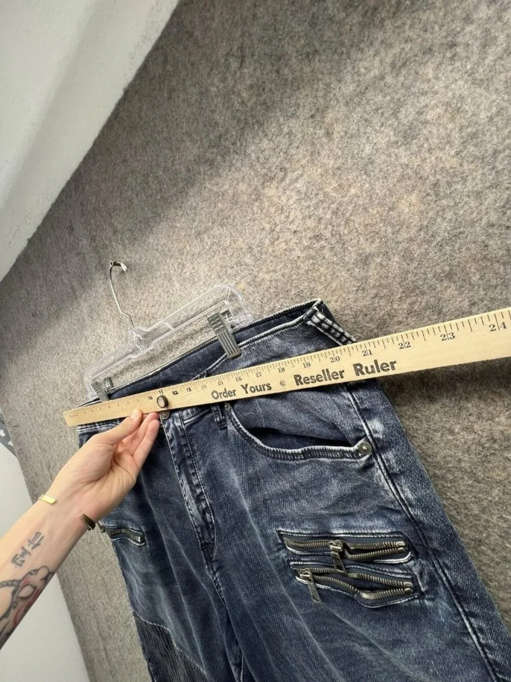 True Religion Rocco Jeans Mens 38 Blue Relaxed Skinny Biker Denim Distressed